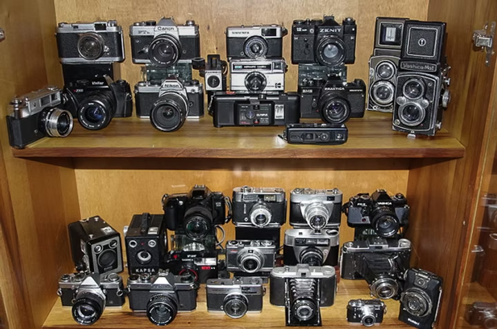Types and Features of Cameras